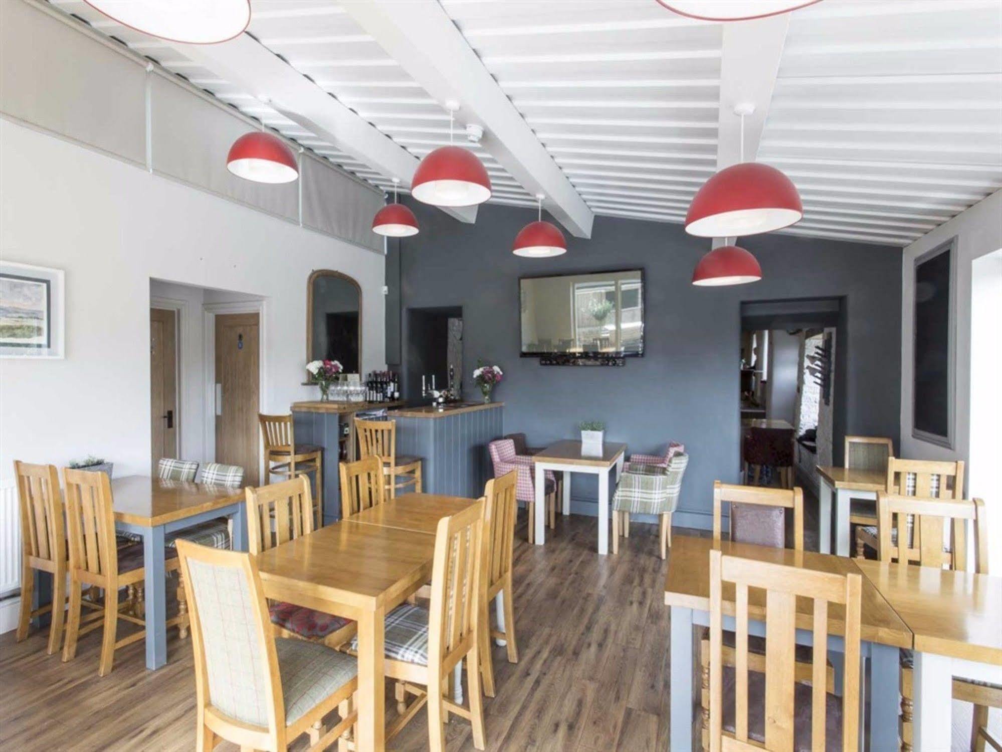 The Bell Inn Stroud  Bagian luar foto